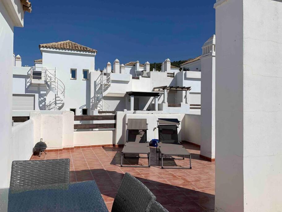 Penthouse Seaview And Golf Valle Romano Эстепона Экстерьер фото